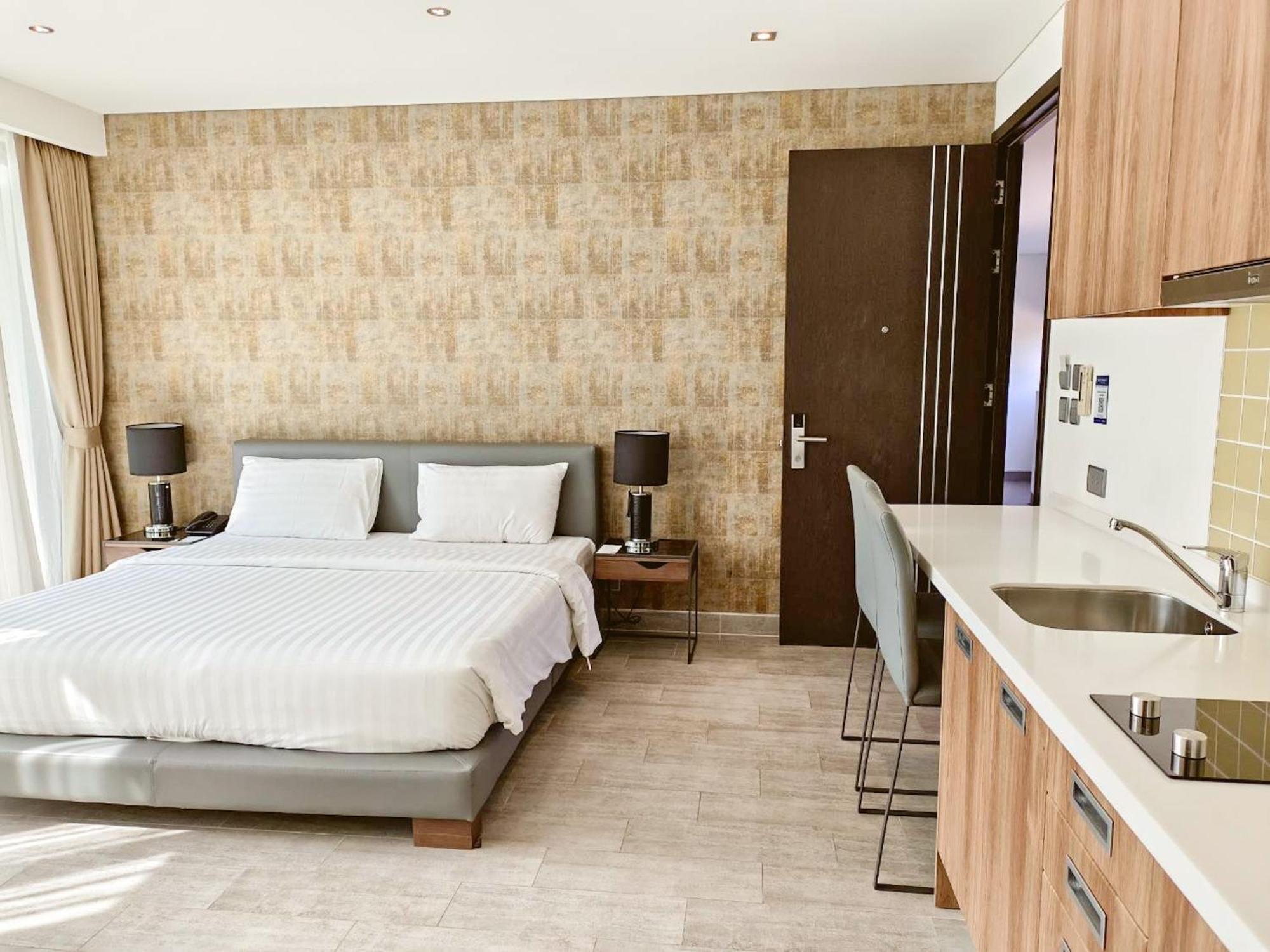 Lets Phuket Twin Sands Resort & Spa Patong Ngoại thất bức ảnh
